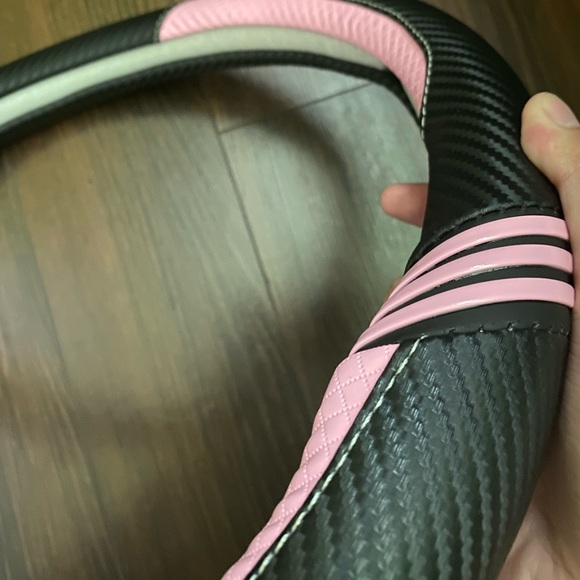 Leather Steering Wheel Cover - Picture 3 of 3